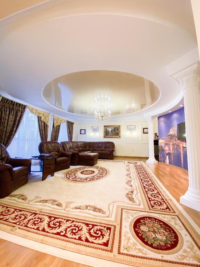 Петрос Family Hotel ヤレムチャ エクステリア 写真