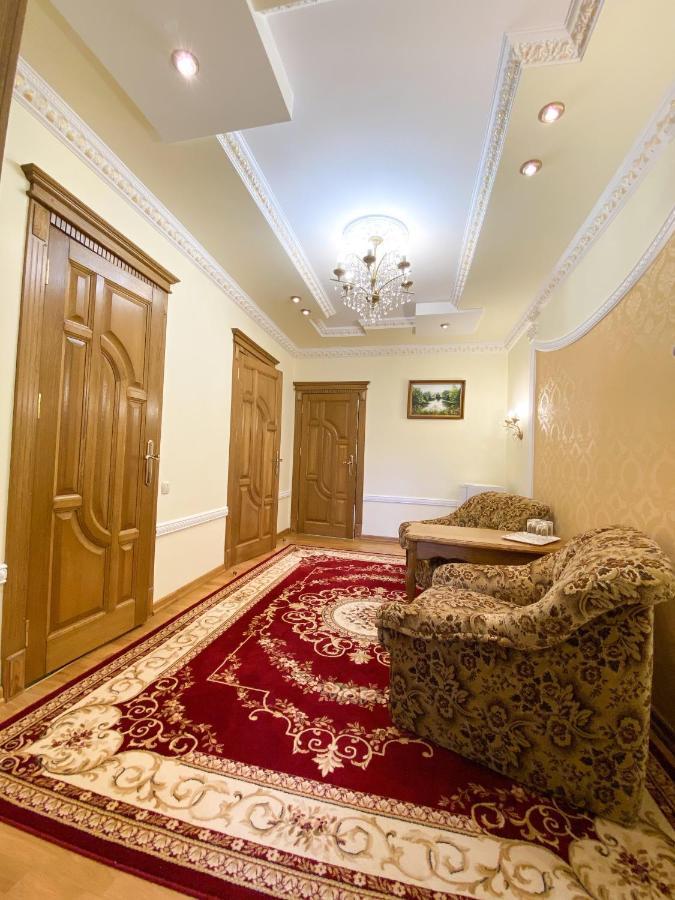 Петрос Family Hotel ヤレムチャ エクステリア 写真