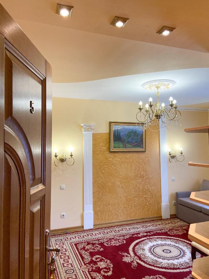 Петрос Family Hotel ヤレムチャ エクステリア 写真