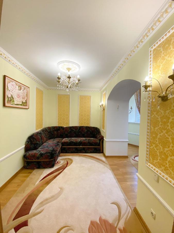 Петрос Family Hotel ヤレムチャ エクステリア 写真