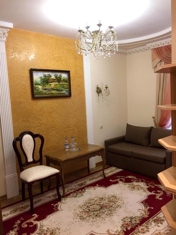 Петрос Family Hotel ヤレムチャ エクステリア 写真